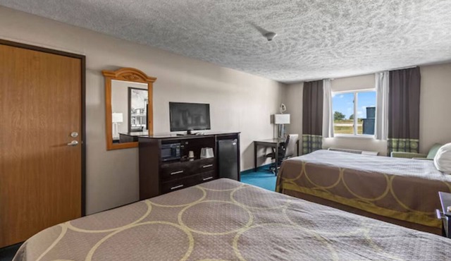 2 Units | El Paso Modern Stay | Clean Comfort & Easy Access to Bloomington
