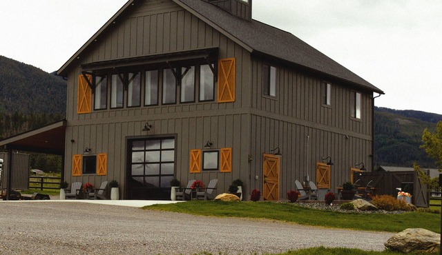 2bed 2bath Barndominium in Arlee just north of Missoula on Horse Sanctuary.