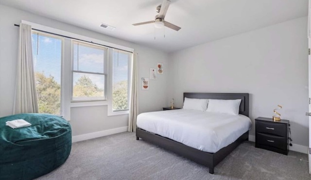 3 Beds + Safe & Quiet! 10toAirport & 15toDowntown!
