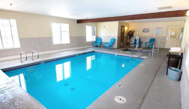 3 Budget-Friendly Units w/ Free Breakfast, Near Silver Rapids Waterpark!