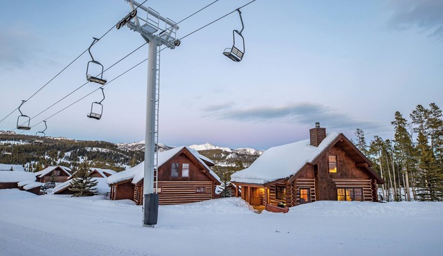 3 Red Cloud Loop - Ski in/out Family Cabin in Powder Ridge