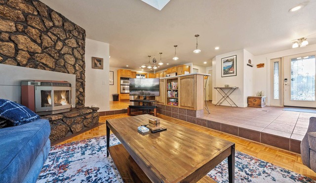 30-Day Bend Home Near Golf Trails & Mt Bachelor