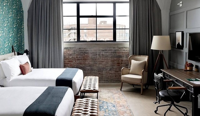 4 Comfortable Double Rooms at Arrive Memphis, Bring Your Dogs!