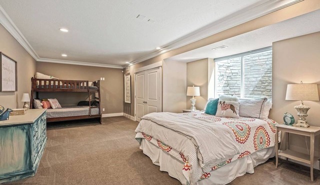 4BR Retreat Near Downtown | 2 Kitchens Sleeps 11