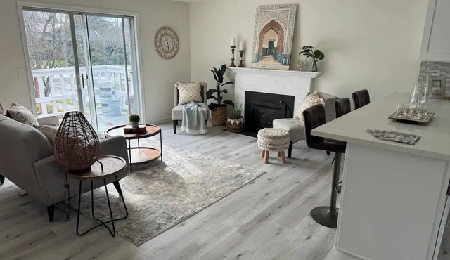 5-BDR, Family Friendly, Extended Stay, Remodeled