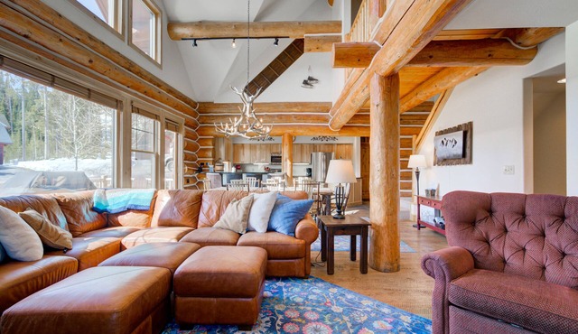 5 Bedroom Ski In/Out Powder Ridge Cabin
