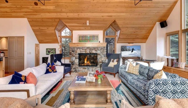 Abode at Golden Spruce, prime location, views