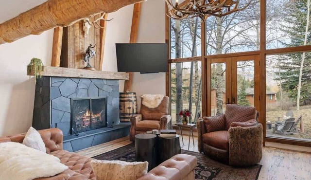 Abode at Luxe Barnhouse, teton views, hot tub