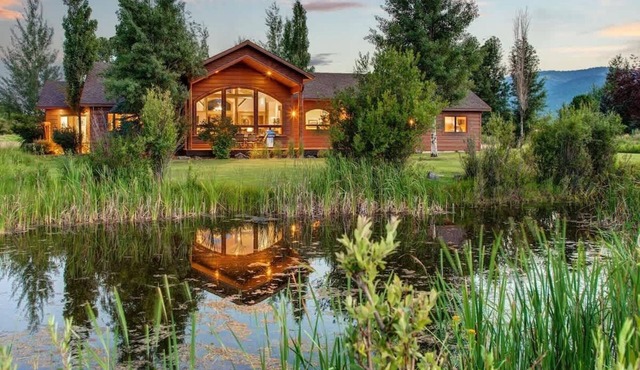 Abode at Sweetwater, Teton views, outdoor living