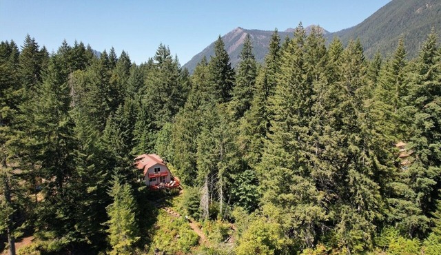 Adventure Starts Here! Closest neighborhood to Staircase National Park