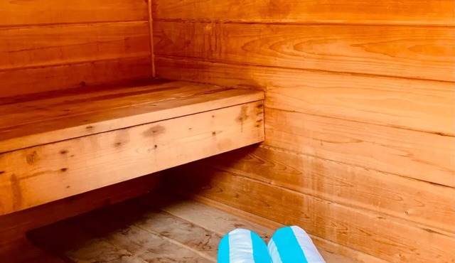 Apartment with Hot Tub and Sauna Near UM/Downtown