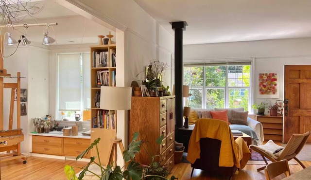 Artist’s EcoRetreat in the heart of Ballard