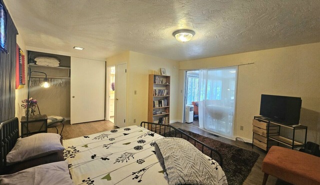 Ashland Garden Cottage