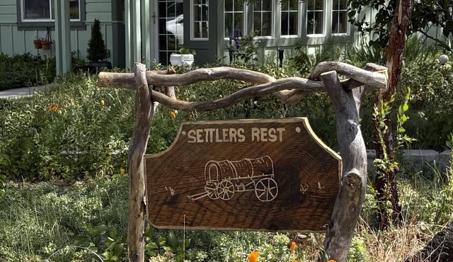 Authentic Old West Escape at Settlers Rest