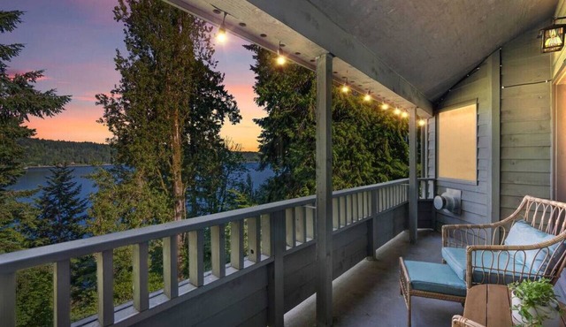 BayView Tower - Romantic Studio w/Beach Access