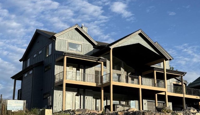 Bear Lake Retreat Escape