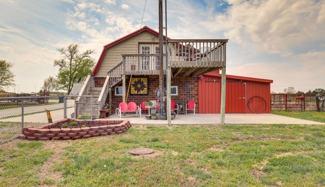 Beatrice Studio w/Fire Pit: Near Golf!