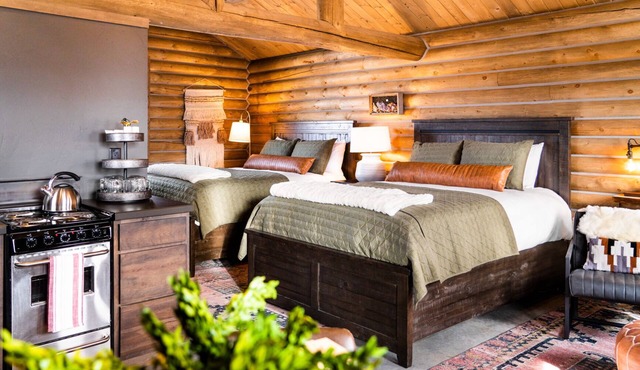 Beautiful Log Cabin in Paradise Valley, Montana
