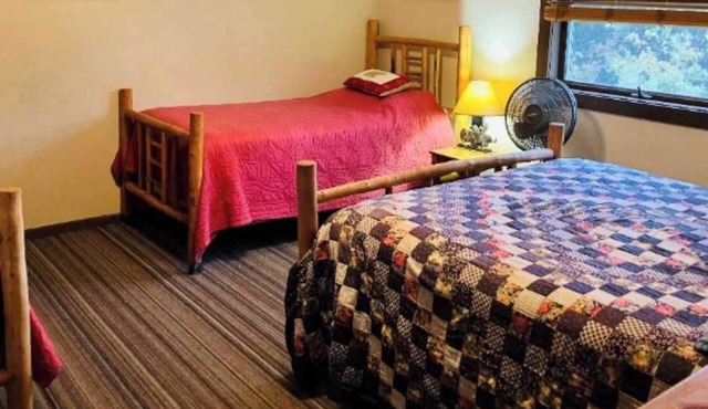 Beautiful, Quaint, and Cozy room.
