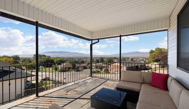 Beautiful View on Balcony Family Retreat