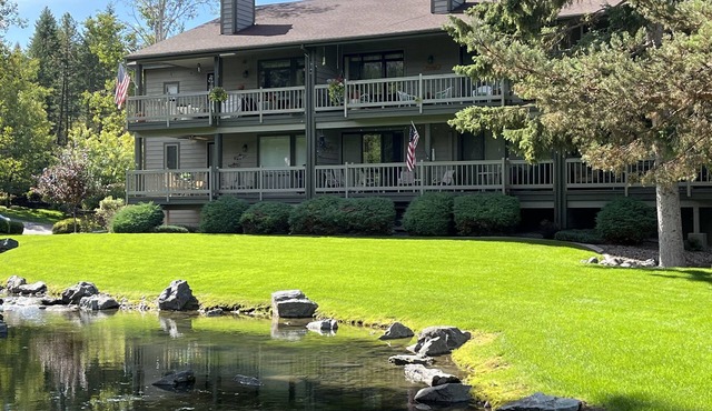 Best Value. Large 2 Bedroom Condo in Bigfork, Montana. Perfect Summer Getaway! in Bigfork