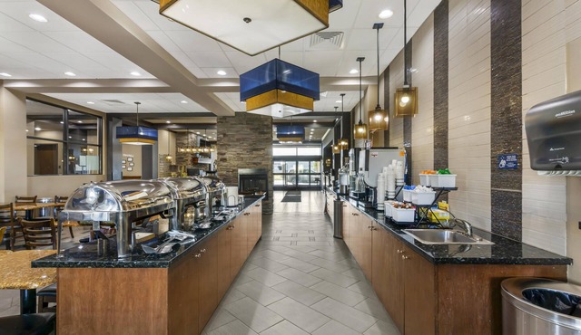 Best Western Plus Williston Hotel & Suites