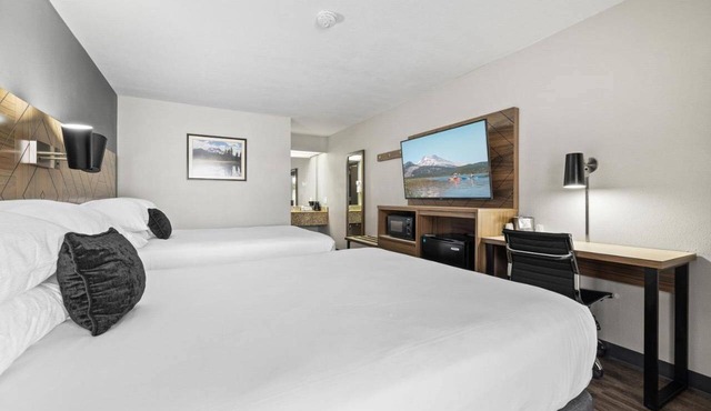 Better Choice For Your Vacation! Family-friendly Unit! Near Old Mill District!