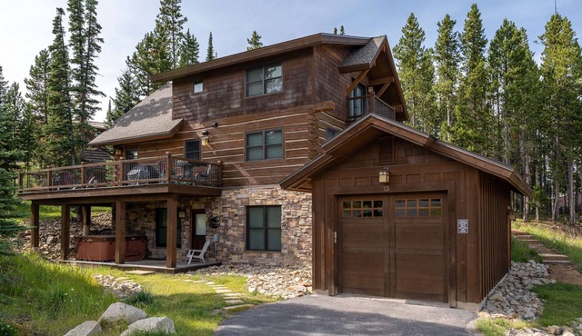 Big Sky Vacation Rentals: PR Oglala 13