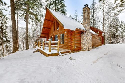 Blacktail Cabin in Somers