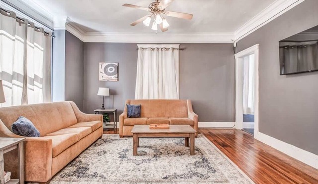 Blue Hideaway - Mins to Downtown