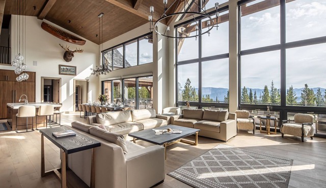 Book Now for Summer! Newly Built Ski-in, Ski-out Mountain Home with Hot Tub!
