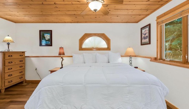 Bugle Pointe B20 by Estes Park Condos