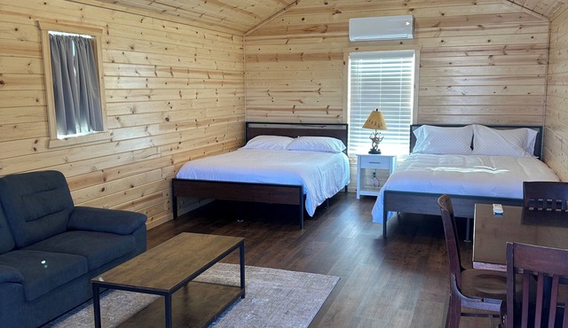 Cabin 2 in lovely Reed Point with AC