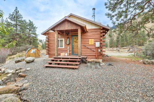 Cabin on Little Salmon River ~ 10 Mi to Riggins!