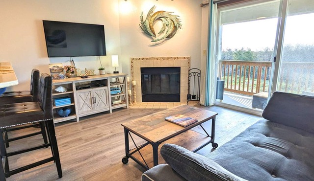 Calypso - 1 Bedroom Condo, pet friendly
