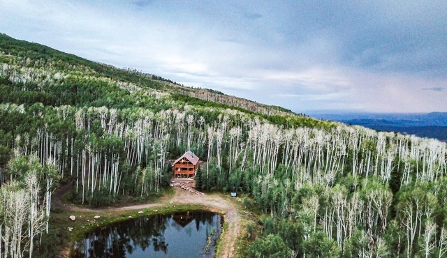 Camp Jackson 8 BR Lodge