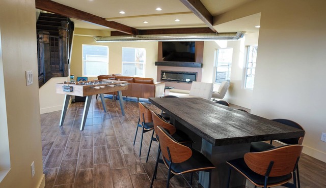 Caribbean Cove at Bear Lake (Sleeps 14) Lakefront