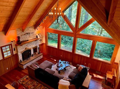 Cedar Valley Lodge