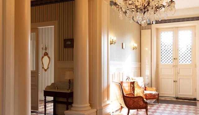 Château Chic : Nouvel An Dans un Cadre Enchanteur au Coeur de la Bourgogne in Saint-Germain-du-Plain