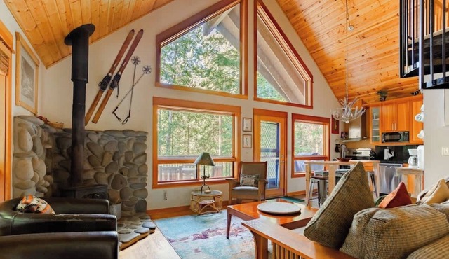Chalet w/River Access, Hot Tub, Game Room, Deck