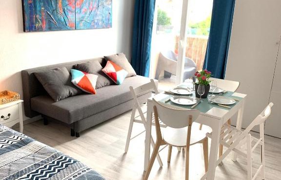 Charmant studio avec climatisation et parking in Perpignan