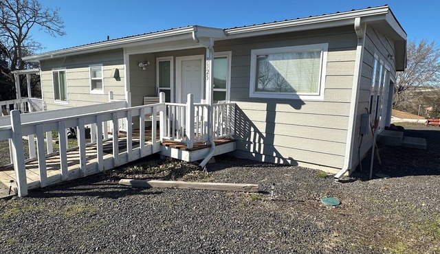 Charming 1-bedroom house with AC and WiFi in peaceful Pendleton