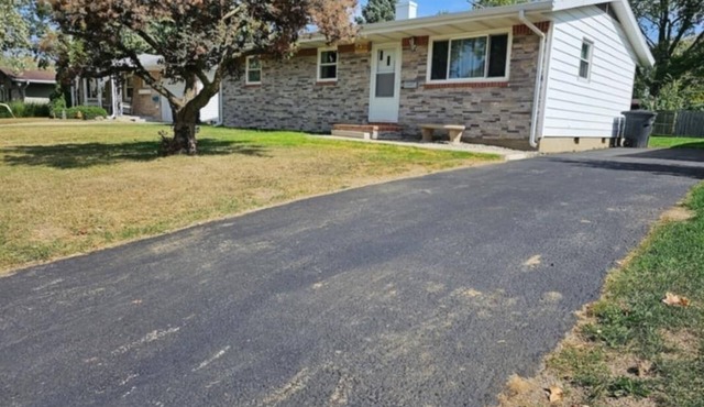 Charming and spacious 3-bedroom house located close to Purdue University.