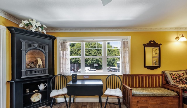 Charming Lodge Studio with Gas Fireplace Near the Beach!