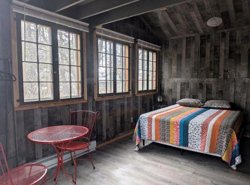 Charming Off-Grid Style Cabin Experience Surrounded by Nature in Walker, Minnesota