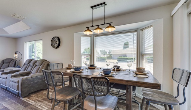 Charming Rogue Valley Home in Central Point!