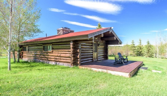 Charming, Rustic Cabin on River on a Working Wyoming Ranch