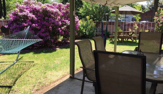 Charming Woodstock 4 Bedroom Home in SE Portland
