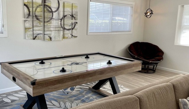 Cheerful 3 bedroom home with a large bonus room
