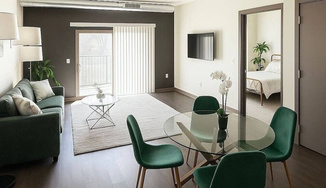 Chic Des Moines 1BR with Amenities & Prime Location